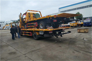 郧西同城汽车补胎